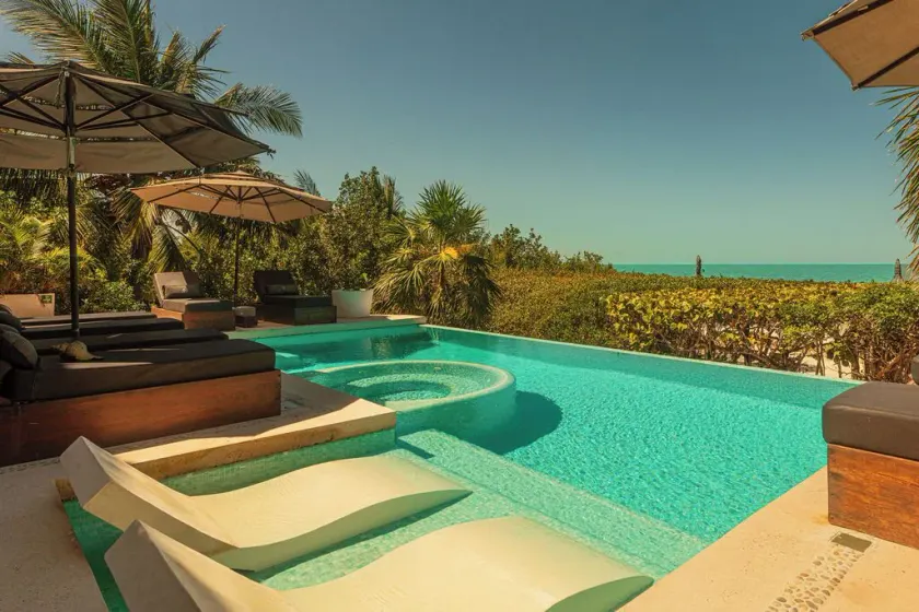 Casa Punta Coco & Beach Club - Image 1