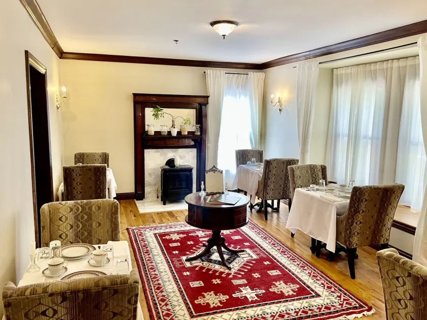 Dartmouth House Inn - Image 1