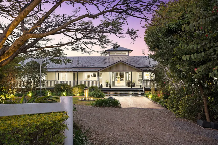 The Country House at Hunchy Montville - Image 1