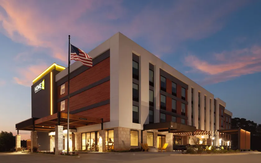 Home2 Suites by Hilton Texarkana - Image 1