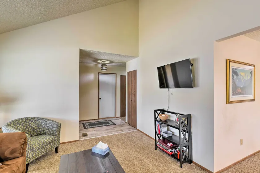 Modern Anchorage Townhome: 8 Mi to Downtown! - Interiør