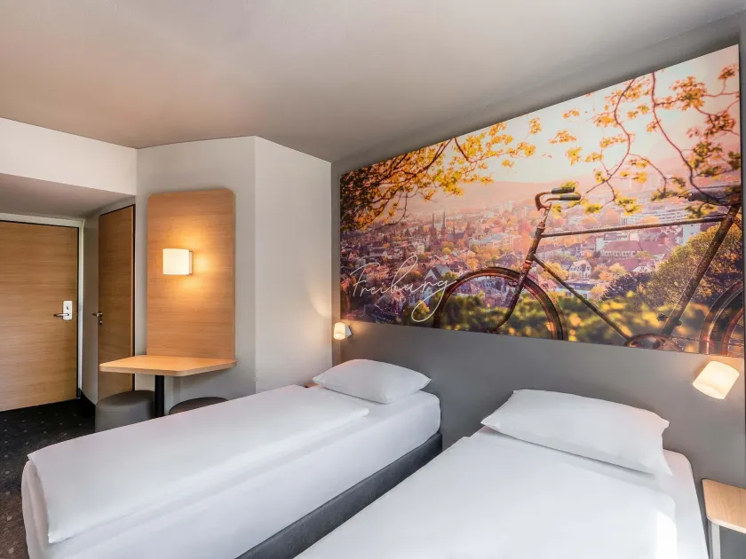 B&B HOTEL Freiburg-West - Image 1