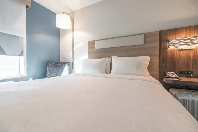 Holiday Inn Express Hotel and Suites Saint Robert by IHG - Camera
