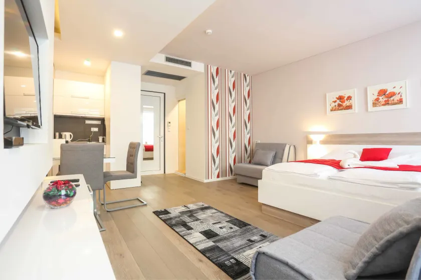 Urban Apartments Strossa - Image 1