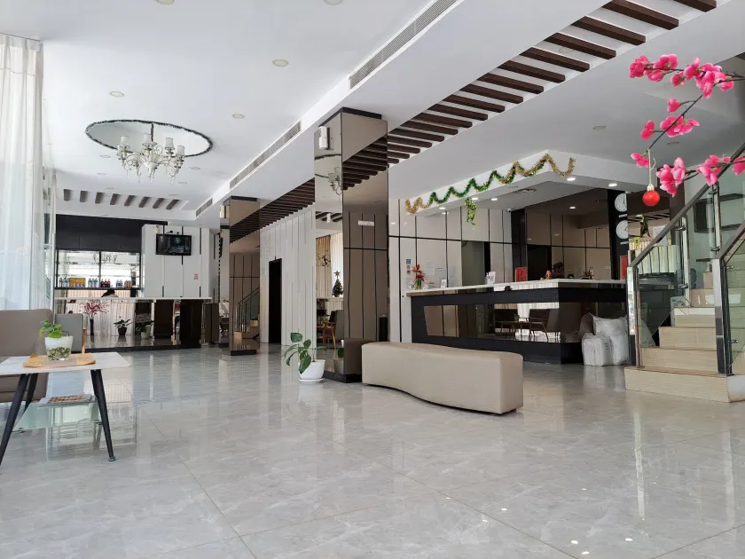 Osaka Hotel Batam - Image 1