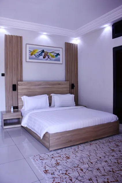 Guest House Quatre Saisons - Image 1
