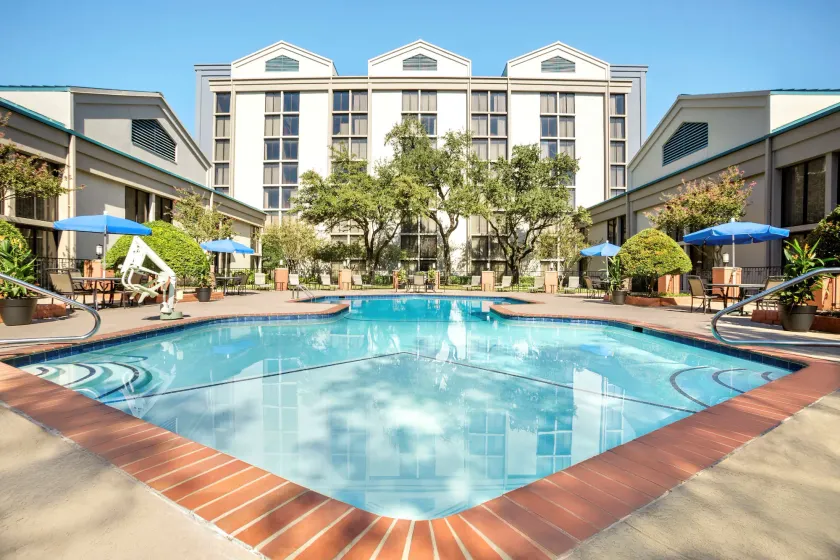 DoubleTree by Hilton Dallas - DFW Airport North - Image 1