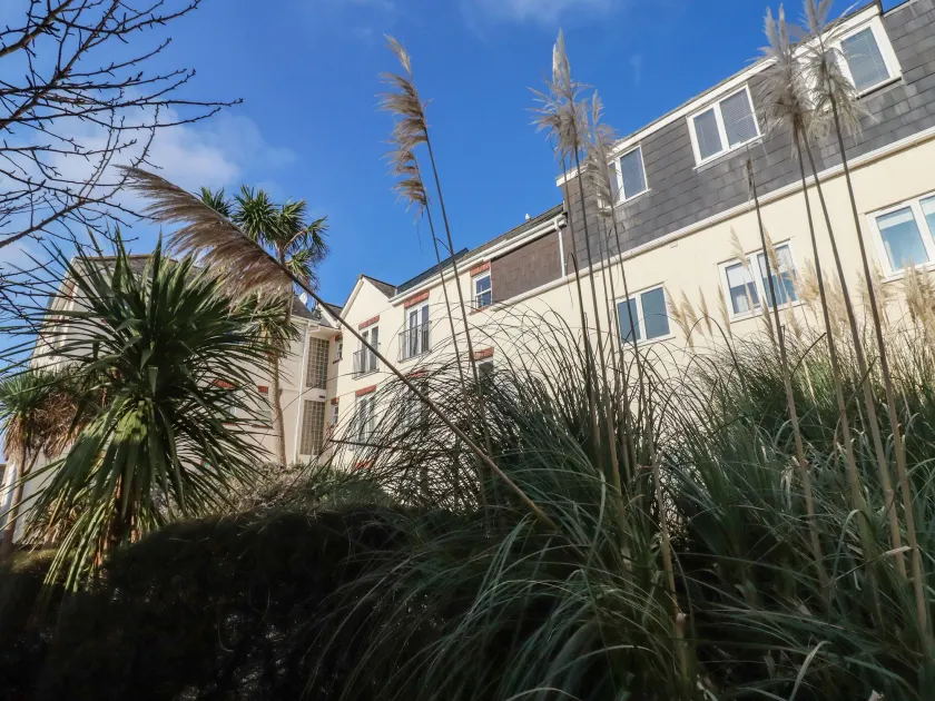 Flat 4 - Image 1