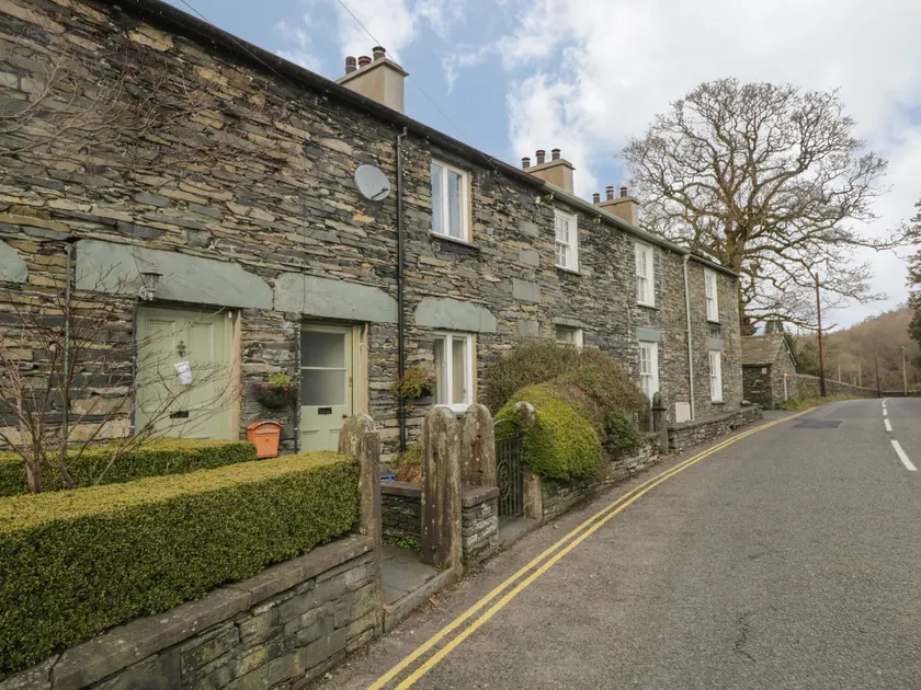 Oak Tree Cottage - Image 1