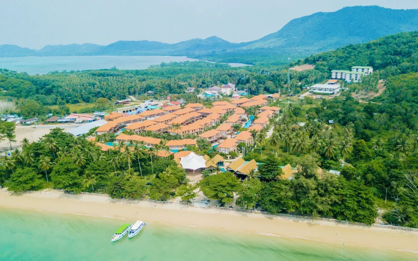 Blue Bay Resort - Access to Pool and Beach-Phuket & Krabi - Image 1