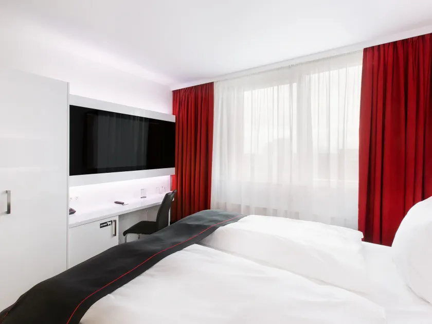DORMERO Hotel Hannover-Langenhagen Airport - Image 1