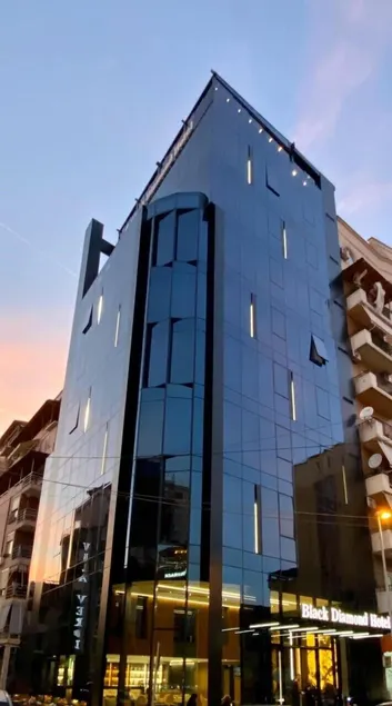 Black Diamond Hotel - Image 1
