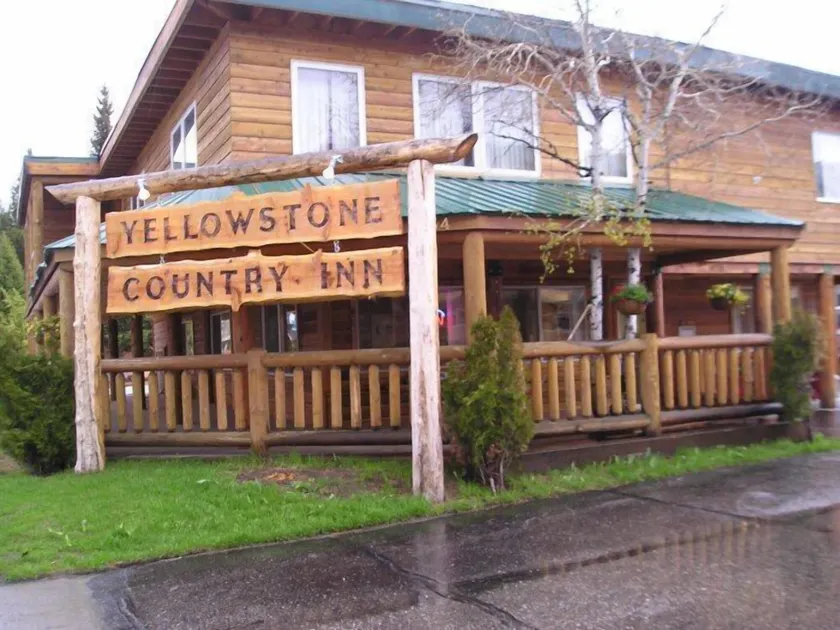 Yellowstone Country Inn - Image 1
