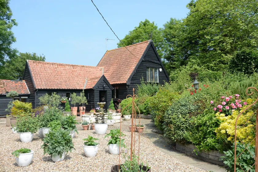Wassicks Cottage, Haughley - Image 1