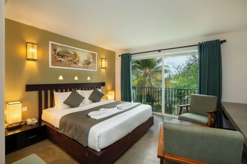 Riviera Tide Hotel and Restaurant - Image 1