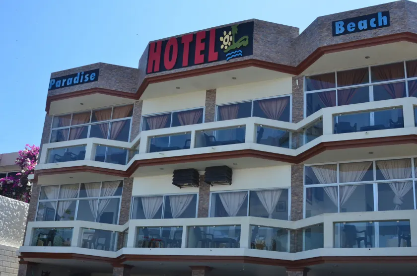 Hotel Paradise Beach - Image 1