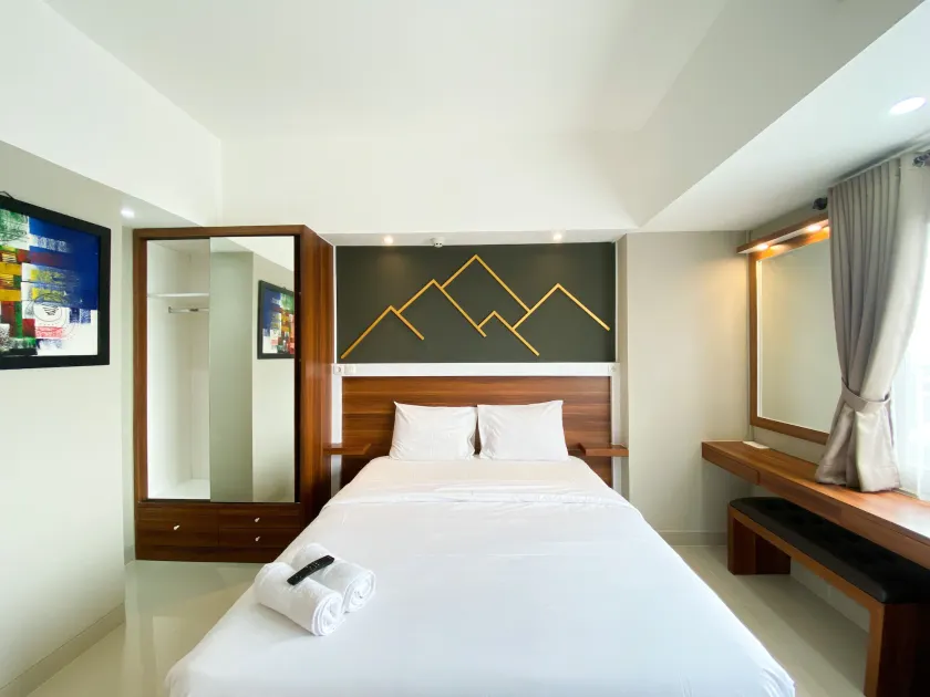 Comfort 1BR at LRT City Jatibening Apartment - Image 1