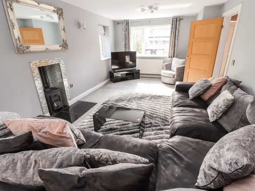 Nant House - Image 1