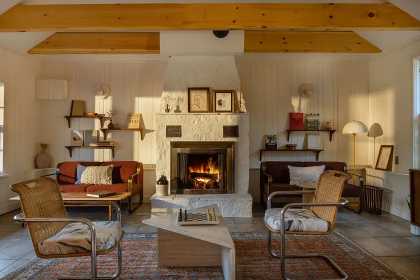 Eastwind Hotel Lake Placid - Image 1
