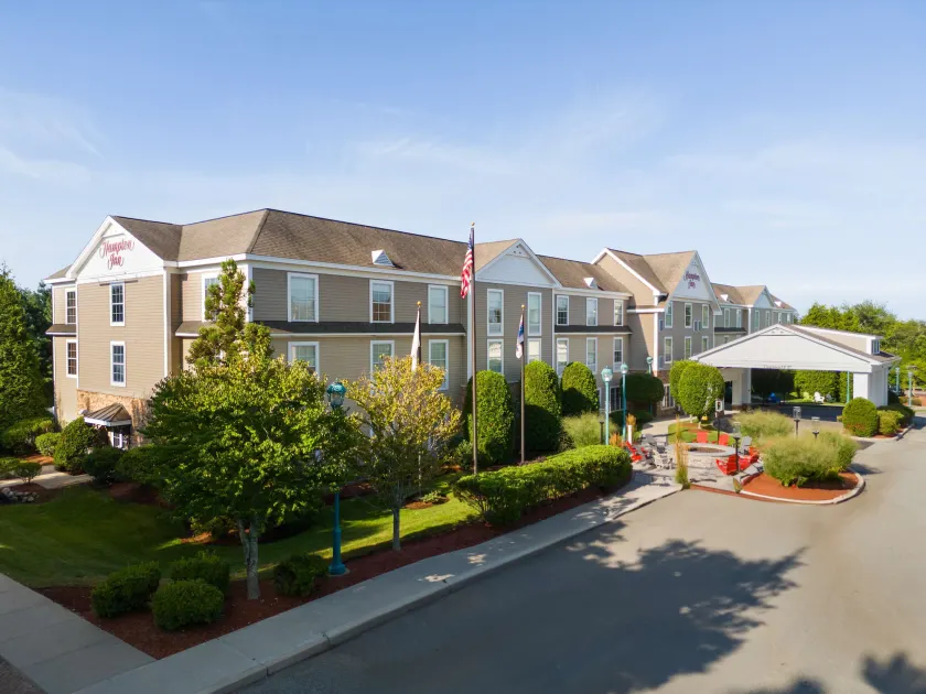 Hampton Inn South Kingstown - Newport Area - Image 1