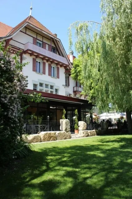 Hotel Acacia - Image 1