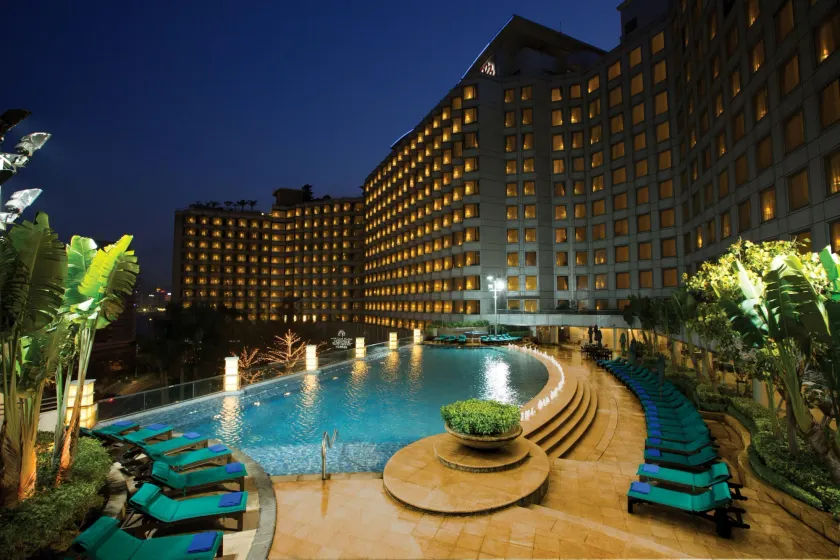 Harbour Plaza Metropolis - Image 1