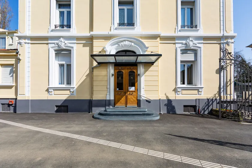 Berti Hotel - Mulhouse Centre Gare - Image 1