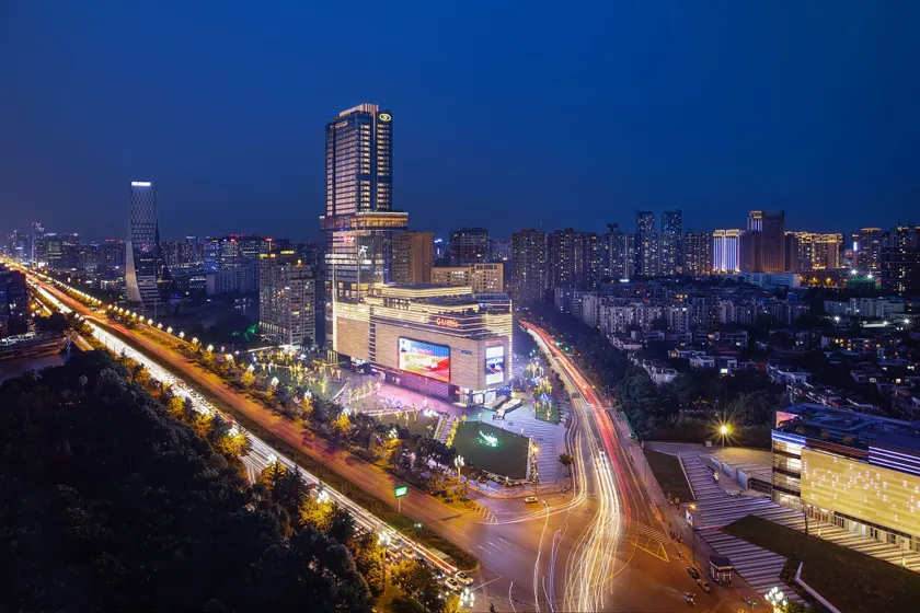 Grand Bay Hotel Chengdu - Image 1
