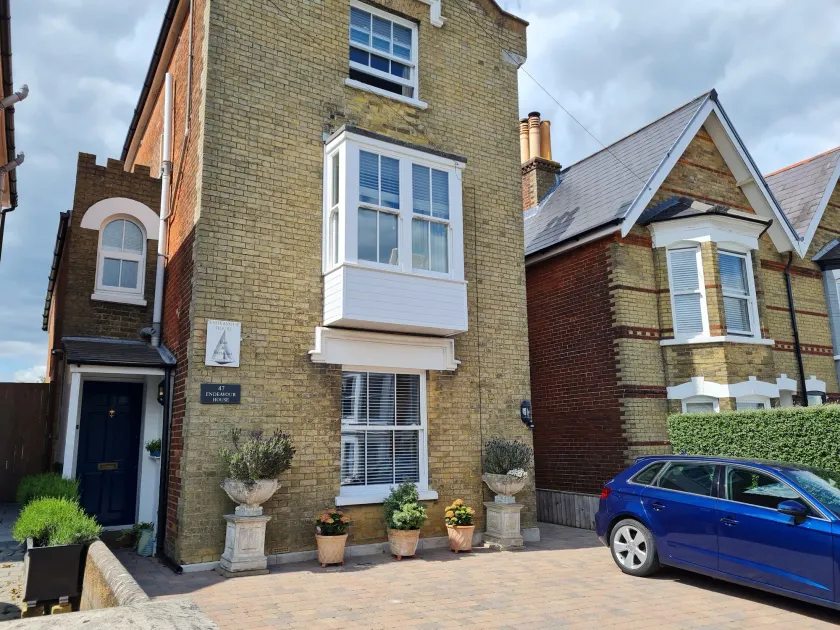 Endeavour House - Image 1