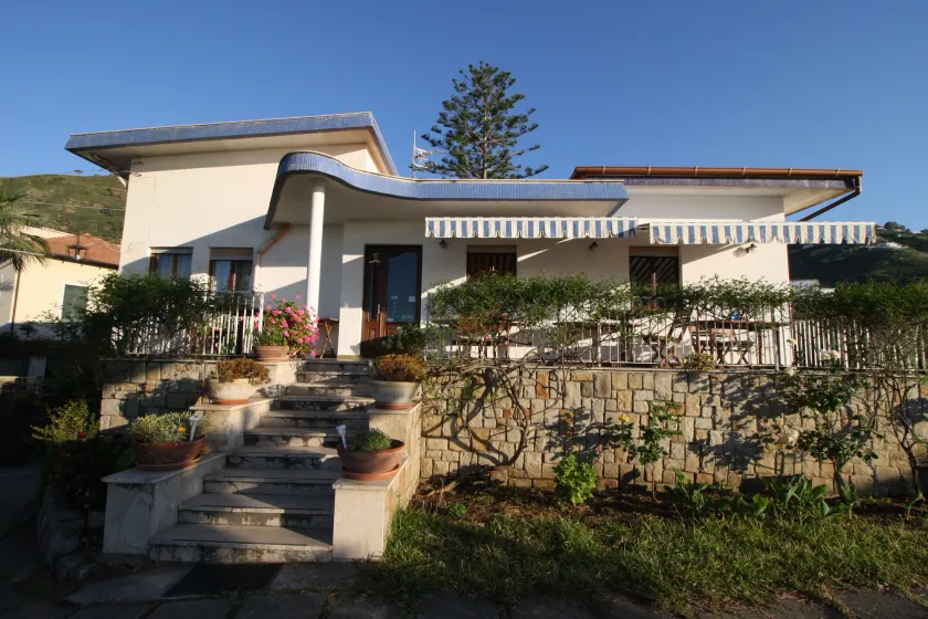 B&B Villa Rosa - Image 1