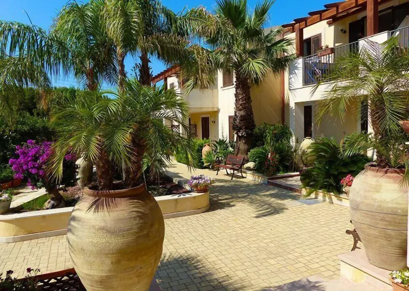 Residence Casa Del Mar Sicilia - Image 1