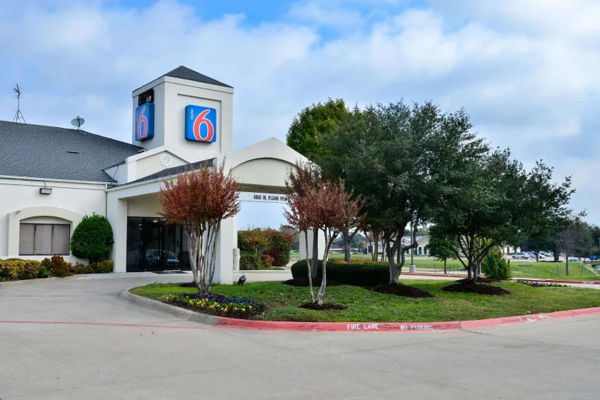 Motel 6-Plano, TX - West - Frisco - Image 1