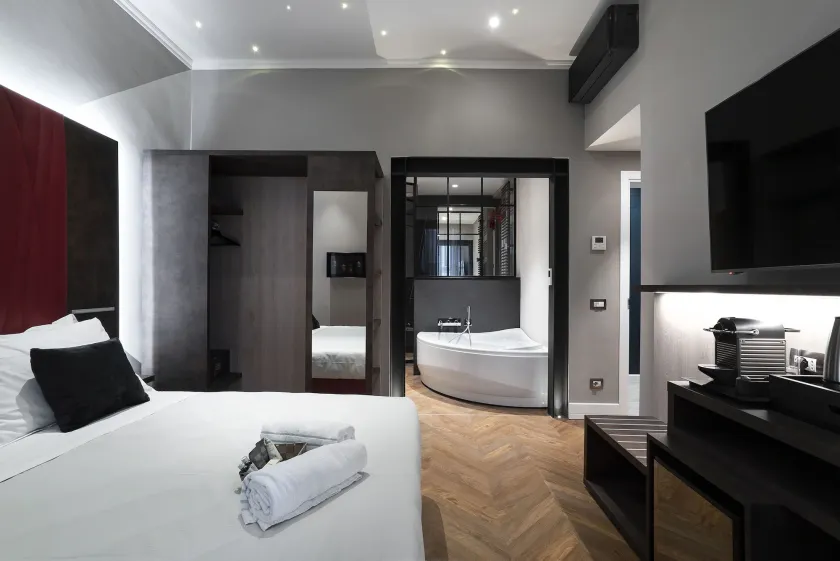 Artemide Guest House - Image 1
