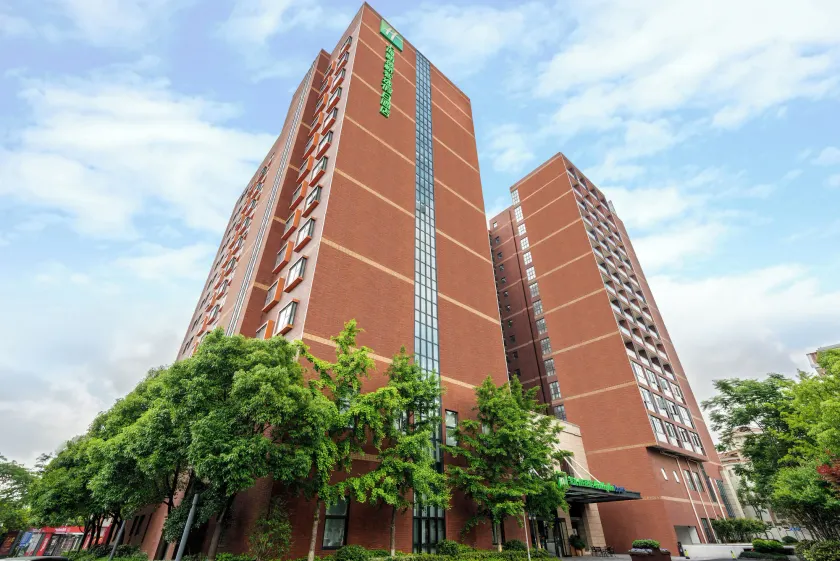 Holiday Inn Express Shanghai New Jinqiao by IHG - Image 1