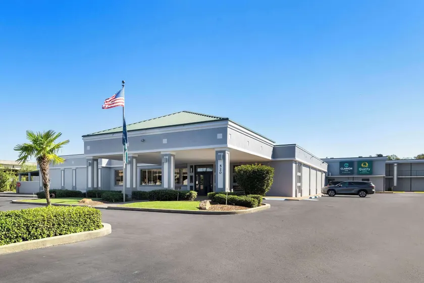 Quality Inn Morgan City - Image 1
