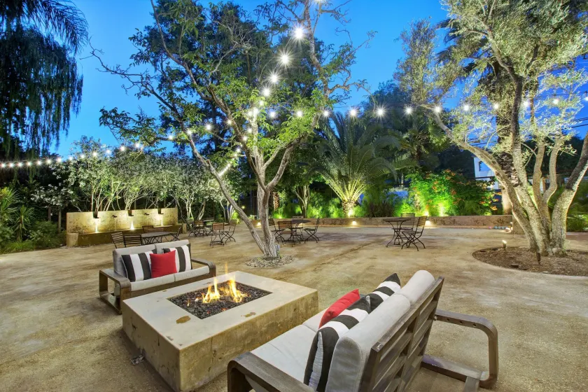 Bungalows 313 - Image 1