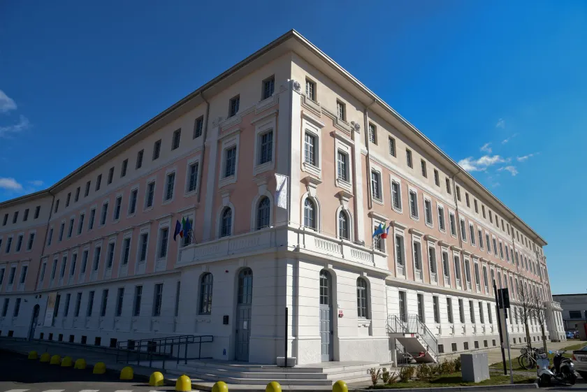 Nuovo Albergo Operai - Image 1