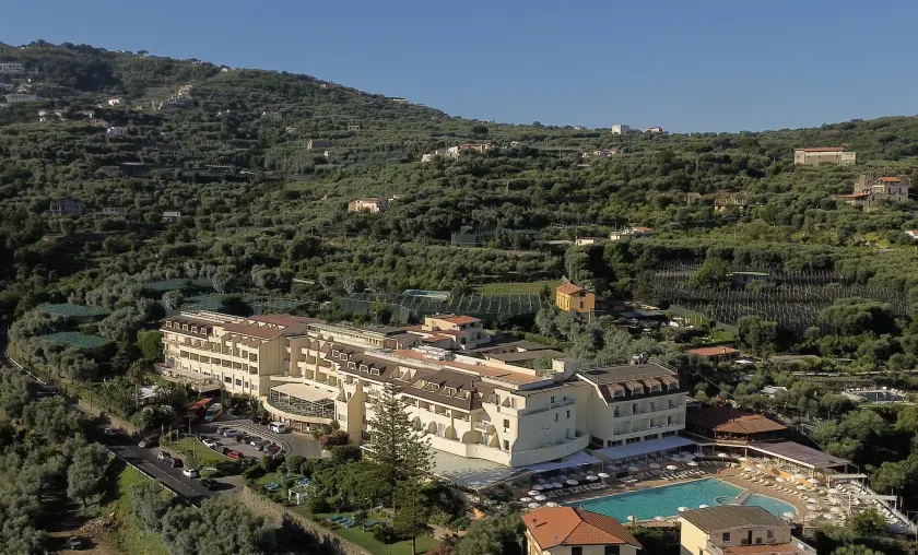 Grand Hotel Vesuvio - Image 1