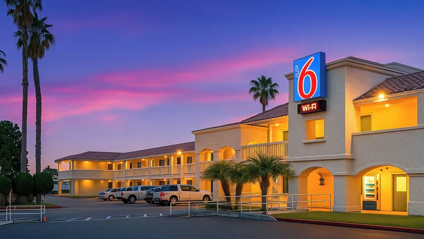 Motel 6-Carlsbad, CA Beach - Image 1