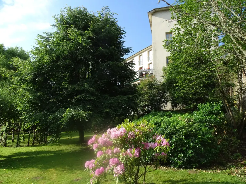 Logis Hôtel AMBROISE - Image 1