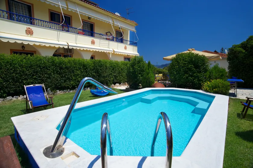 Kalypso Studios & Apartments - Image 1