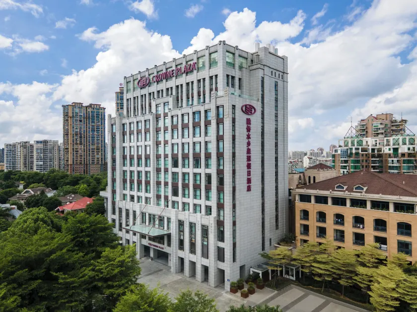 Crowne Plaza Fuzhou South by IHG - Image 1