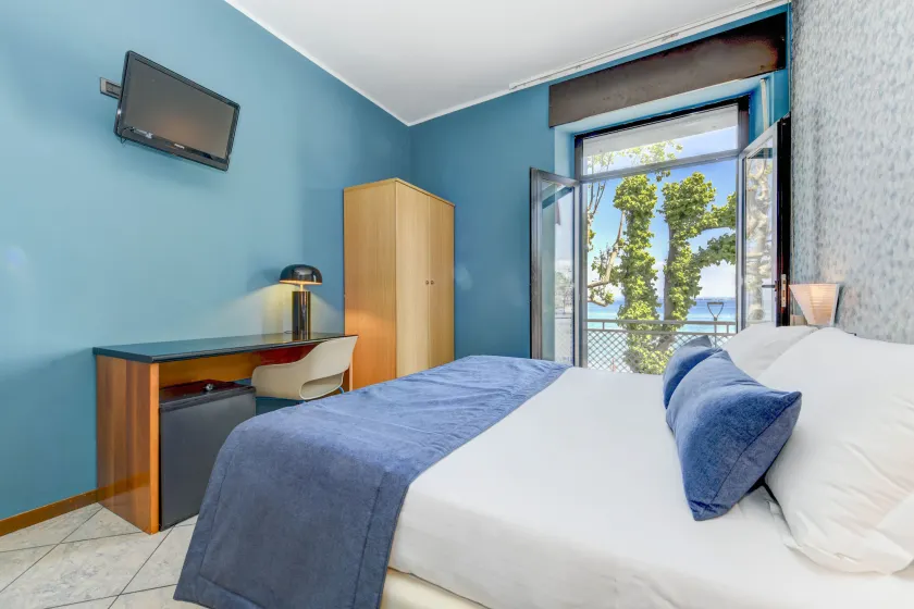 Hotel Aurora - Image 1