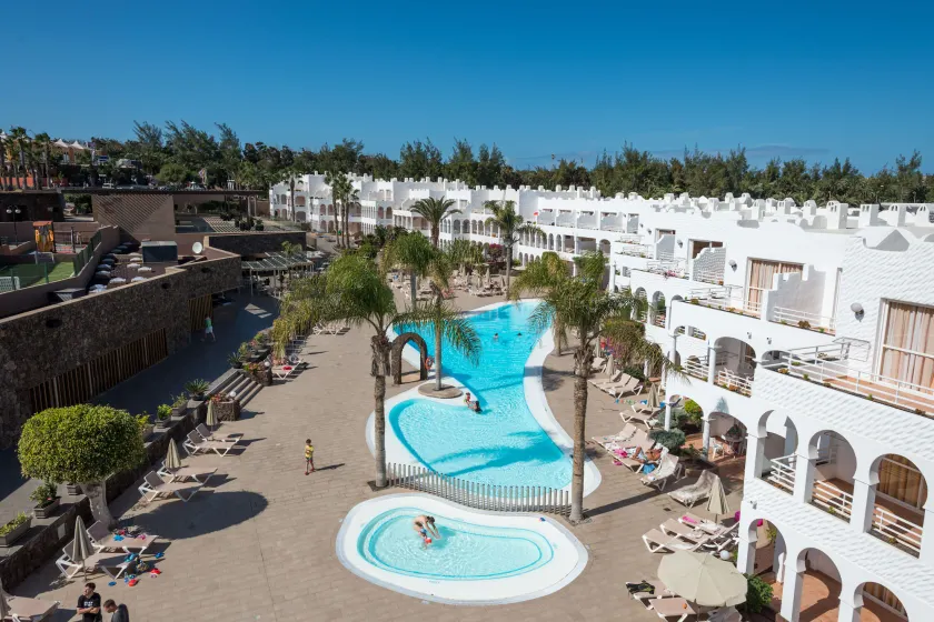 Hotel Sotavento Beach Club - Image 1