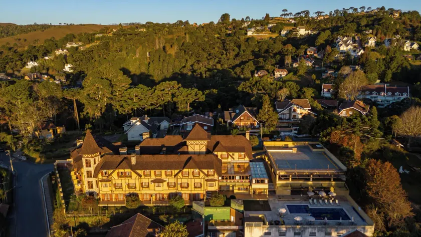 Hotel Le Renard - Campos do Jordao - Image 1