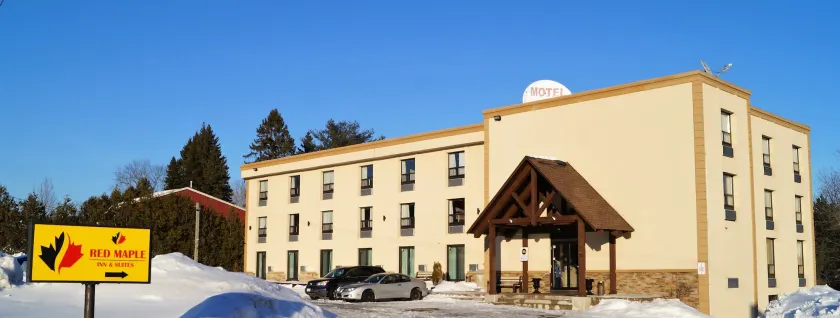 red maple inn and suites - Image 1