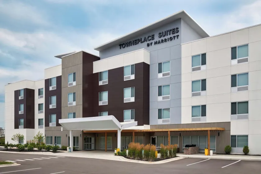 TownePlace Suites by Marriott Lansing North - Image 1