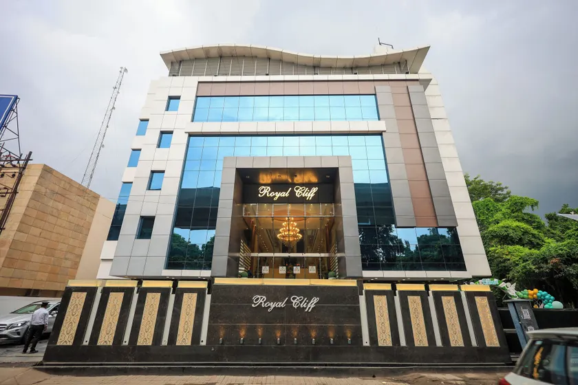Hotel Royal Cliff - Image 1
