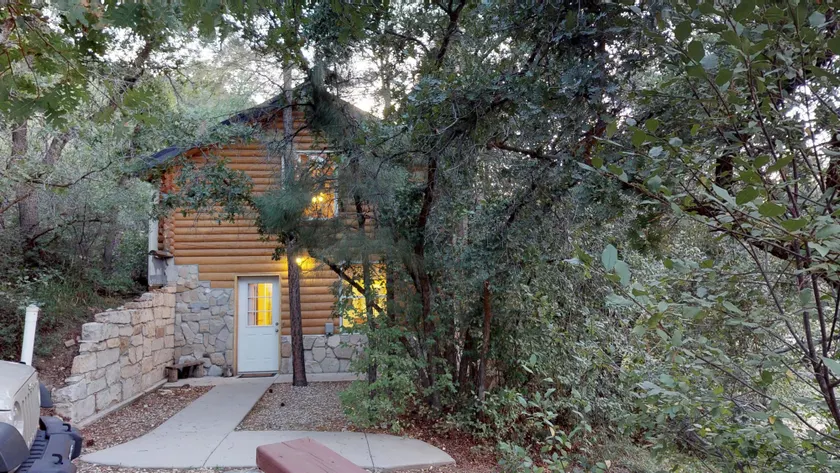 The Cabin at Lydias Canyon - Image 1