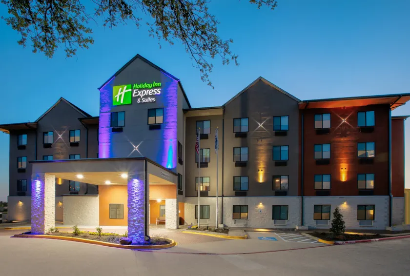 Holiday Inn Express & Suites DALLAS PARK CENTRAL NORTHEAST by IHG - Image 1